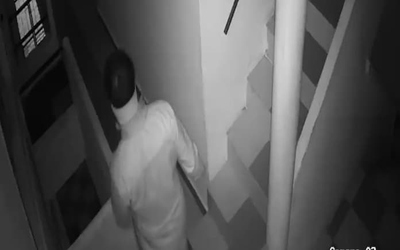 Người phụ nữ bị tên biến thái đột nhập vào phòng sàm sỡ, cướp tiền