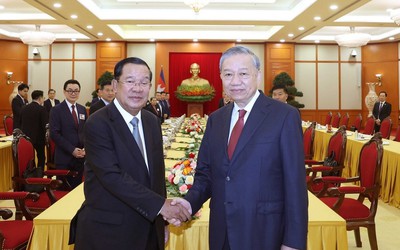 Tổng Bí thư Tô Lâm tiếp Chủ tịch Đảng Nhân dân Campuchia Hun Sen