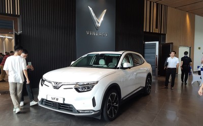 Gần 90.000 xe VinFast ra thị trường chỉ trong 8 tháng