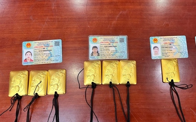 Bắt 4 đối tượng vận chuyển vàng trái phép từ Trung Quốc về Việt Nam