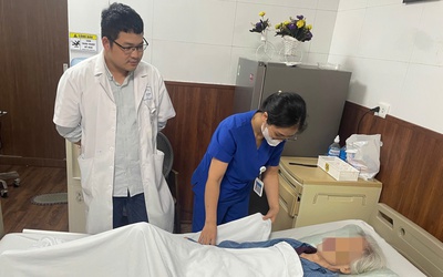 Suýt mất bàn chân vì một vết xước nhỏ