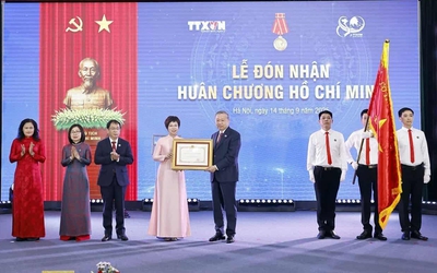 Thông tấn xã Việt Nam vinh dự đón nhận Huân chương Hồ Chí Minh lần thứ 3