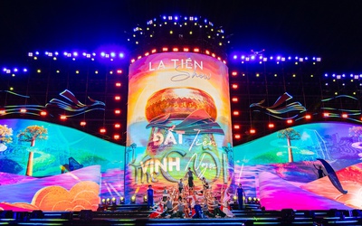 Hàng ngàn khán giả hòa trong không gian văn hóa nghệ thuật đỉnh cao cùng La Tiên Show – The Cội