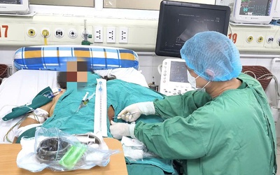 Tiêm giảm đau 4 ngày, người phụ nữ nguy kịch vì sốc độc tố