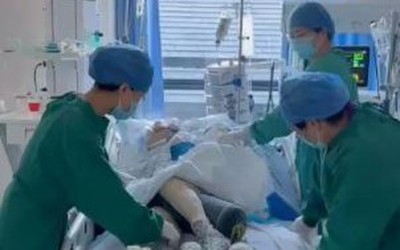 Người phụ nữ 65 tuổi suýt mất mạng sau khi ăn cua