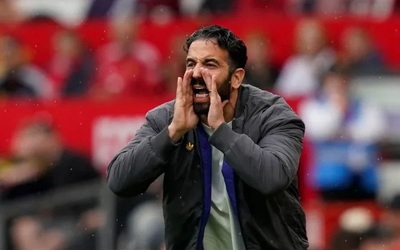 Bị chỉ trích nặng nề, HLV Amorim đưa ra lời tuyên bố cứng rắn ở Man United