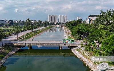 Hà Nội chỉ đạo xử lý nghiêm vụ xả trộm chất thải xuống sông Tô Lịch