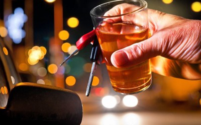 "Một số người nghĩ uống 1, 2 chén lái xe vẫn ổn, nhưng không phải"