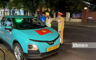 Lộn xộn xe dịch vụ ở Gia Lai: Xe không đèn, tài xế không giấy phép