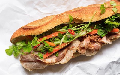 Nhiều người nhập viện nghi ngộ độc sau khi ăn bánh mì ở Huế