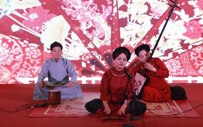 Hà Nội kiên trì bảo tồn Ca trù để di sản sống cùng đời sống đương đại