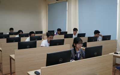 Bản tin 28/9: Từ năm 2027, thi tốt nghiệp THPT trên máy tính ở nơi đủ điều kiện