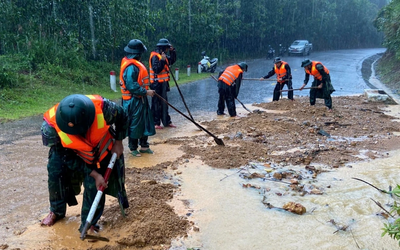 Thủ tướng chỉ đạo huy động mọi lực lượng ứng phó sau bão số 10