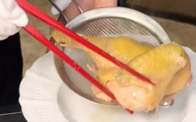 Khách ăn nửa con gà hết 7 triệu đồng: Phía nhà hàng giải thích