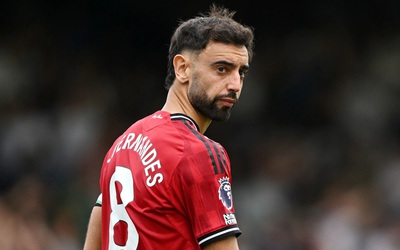 Bruno Fernandes từ chối lời mời từ Al-Nassr và Ronaldo