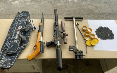 Hải Phòng: Người dân giao nộp súng K54, súng hoa cải và hàng trăm vũ khí các loại