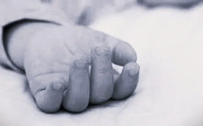 Vừa uống thứ quen thuộc, bé 20 tháng tuổi tử vong