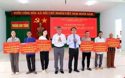 Những mái nhà mới sưởi ấm người dân trước thềm Tết Nguyên đán