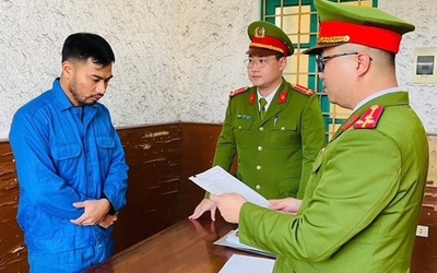 Khởi tố nguyên giám đốc ngân hàng chiếm đoạt hàng tỷ đồng