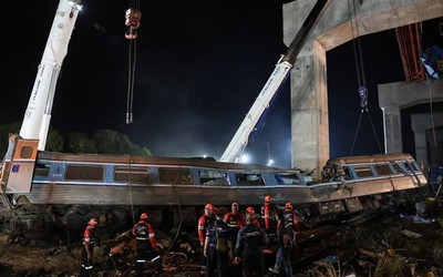 Đổ cần cẩu tại Thái Lan, 32 người thiệt mạng
