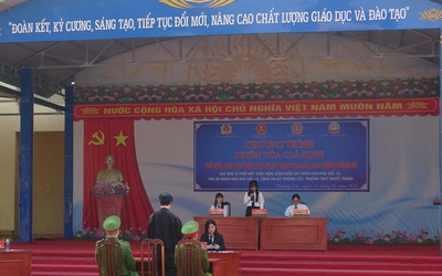 VKSND khu vực 15 giúp nâng cao nhận thức pháp luật về an toàn giao thông