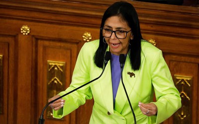 Tổng thống lâm thời Rodriguez của Venezuela đề xuất cải cách luật về dầu mỏ