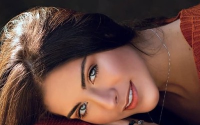 Hoa hậu nhan sắc vạn người mê từ bỏ hào quang, rẽ lối tu hành ở tuổi 21 là ai?