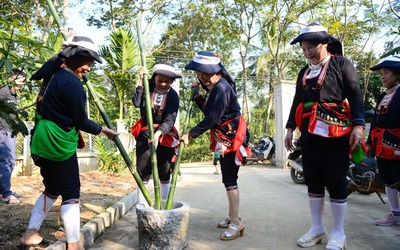 "Tết năm cùng" – Mùa sum họp thiêng liêng của người Dao quần chẹt xứ Thanh