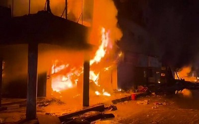 Cháy trung tâm mua sắm, 6 người tử vong, 20 người bị thương