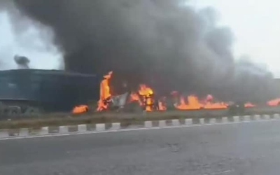 5 xe tải va chạm trên cao tốc, 2 công nhân tử vong thương tâm