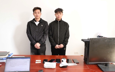 Bắt 2 đối tượng lừa hàng trăm người mua vé xe Tết qua mạng