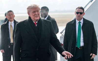 Tổng thống Trump tuyên bố thỏa thuận Greenland sẽ được ký kết, từ bỏ biện pháp vũ lực, thuế quan