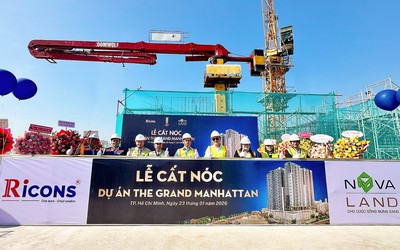 The Grand Manhattan tăng tốc về đích, chính thức cất nóc tháp cuối cùng
