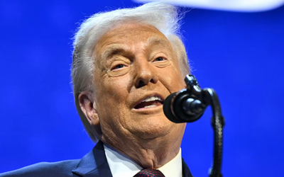 Ông Trump nói một hạm đội khổng lồ đang tiến về vùng Vịnh, trọng tâm là Iran