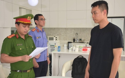 Tìm bị hại trong vụ dẫn dụ nạn nhân đầu tư tiền ảo "DRK", chiếm đoạt 2.000 tỷ đồng