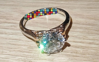 Nhặt được chiếc nhẫn trị giá 669 triệu đồng, cô gái có hành động bất ngờ