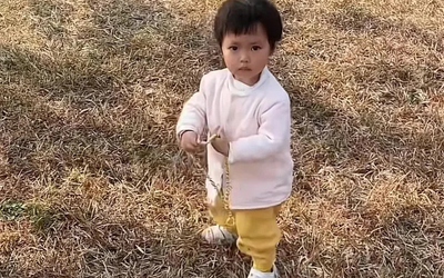 Đi chơi, bé gái nhặt được dây chuyền vàng trị giá 262 triệu đồng