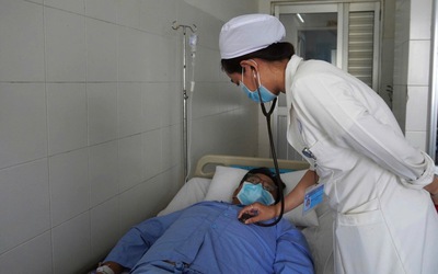 ECMO cứu sống bệnh nhân viêm tụy cấp, ARDS nặng, sốc nhiễm trùng nguy kịch