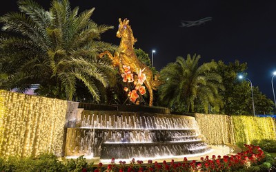 Ngựa Vàng khoe sắc đón xuân ở sân bay quốc tế Đà Nẵng