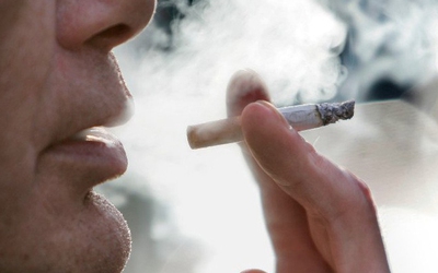 Người đàn ông 73 tuổi "nghiện thứ đáng sợ", làm tổn thương phổi, suy hô hấp nặng