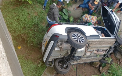 Xe ô tô lao khỏi cầu, 4 người tử vong thương tâm