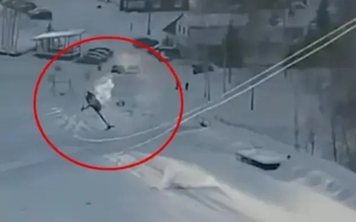 Máy bay lao xuống đất, 2 người đàn ông tử vong thương tâm