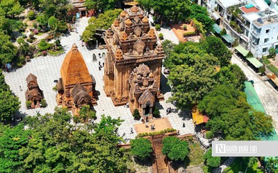 Cận cảnh Tháp Bà Ponagar nghìn năm tuổi, di tích quốc gia đặc biệt giữa lòng Nha Trang