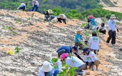Fast Retailing thúc đẩy nỗ lực giảm phát thải khí nhà kính
