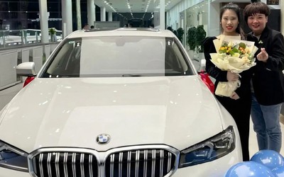 Bà chủ nhà hàng mua xe BMW tặng nhân viên để đi làm đỡ mệt và mưa rét