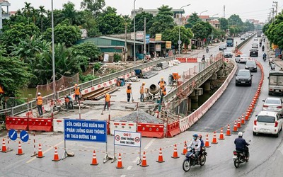 Từ ngày 12/10, Hà Nội tạm cấm ô tô qua cầu Xuân Mai