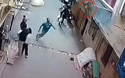 Ngước nhìn lên trời, người đàn ông phát hiện cảnh tượng "nổi da gà"