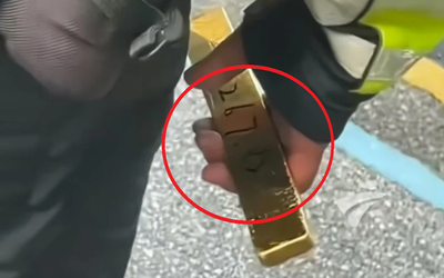 Đang đi ship hàng, nam shipper 17 tuổi nhặt được thỏi vàng gần 7 tỷ đồng