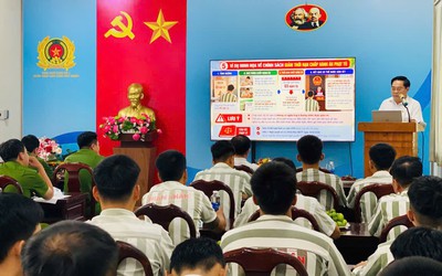 Hội Luật gia Tp.Đồng Nai tư vấn pháp luật, mở lối tái hòa nhập cho phạm nhân