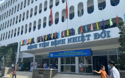 Tp.HCM: 3 học sinh cùng trường nhiễm não mô cầu, 1 em tử vong